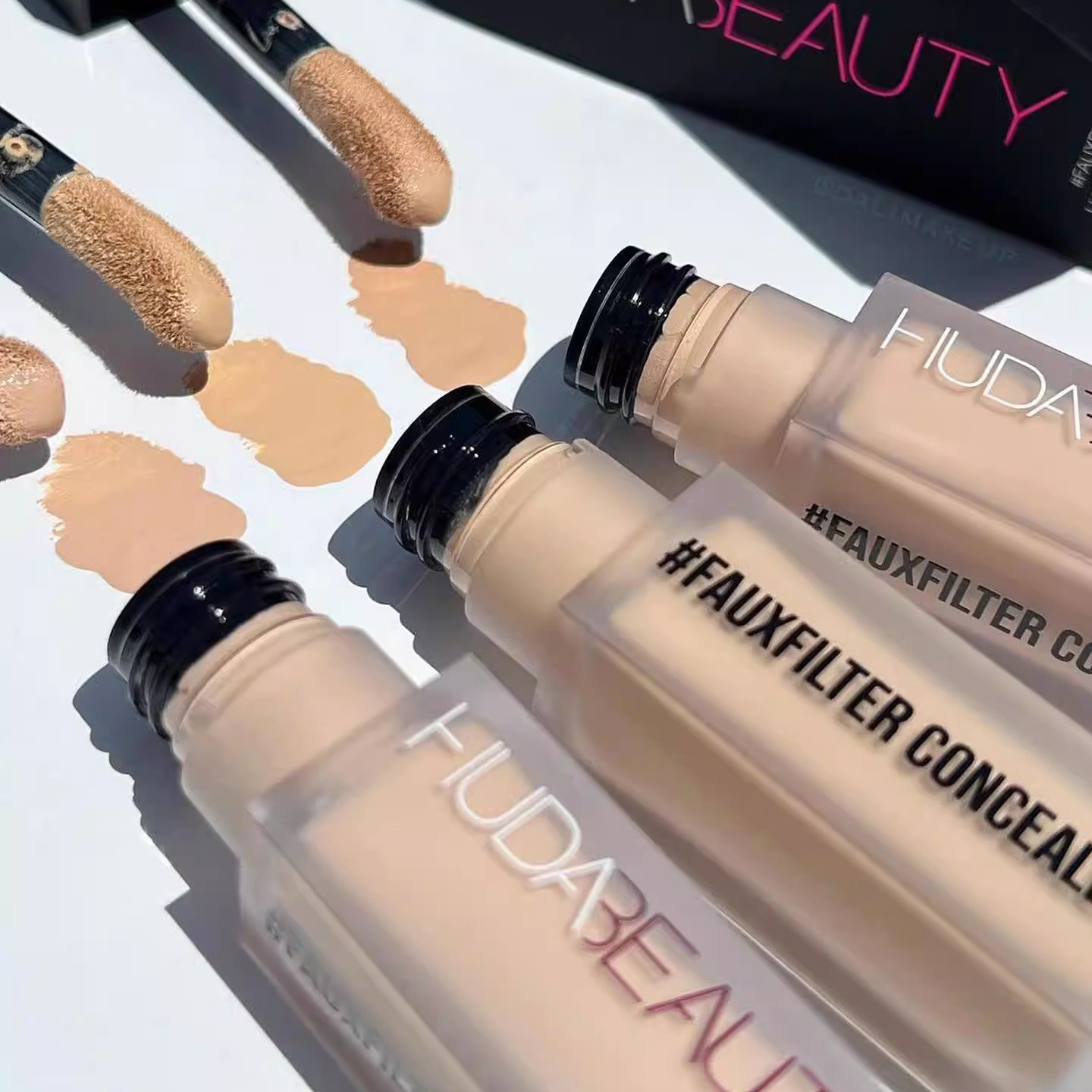 Huda Beauty Face Eye Concealer - Huda Beauty Makeup Set ulasan dan harga